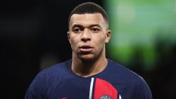 CNNE 1607796 - si kylian mbappe va al real madrid, ¿que dorsal usaria?