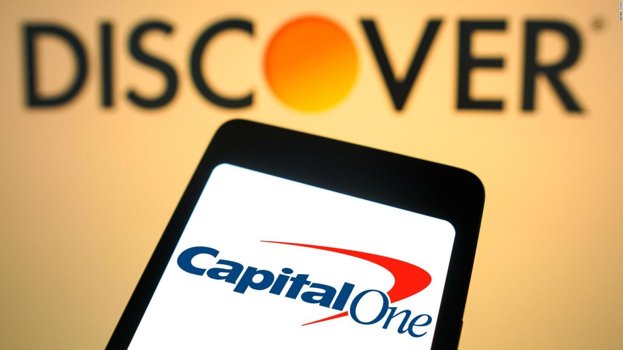 CNNE 1608227 - capital one compra discover financial services