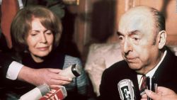 CNNE 1608525 - ordenan reabrir la investigacion por la muerte de pablo neruda