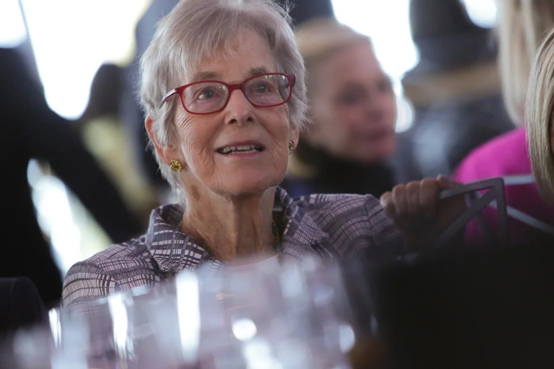 Profesora emérita de Pediatría de la Facultad de Medicina Albert Einstein y ganadora del Premio Lizette H. Sarnoff, Ruth L. Gottesman, en el almuerzo Spirit of Achievement celebrado en The Rainbow Room el 17 de mayo de 2016 en la ciudad de Nueva York.