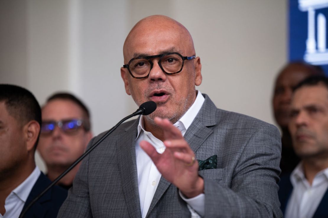 El presidente de la Asamblea Nacional de Venezuela, Jorge Rodríguez, ofrece una conferencia de prensa en Caracas el 14 de febrero de 2024. Crédito: GABRIELA ORAA/AFP vía Getty Images