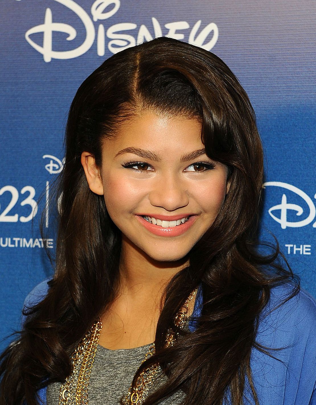 Zendaya en el panel "Shake It Up" durante la D23 Expo 2011 de Disney en el Centro de Convenciones de Anaheim el 21 de agosto de 2011 en Anaheim, California.