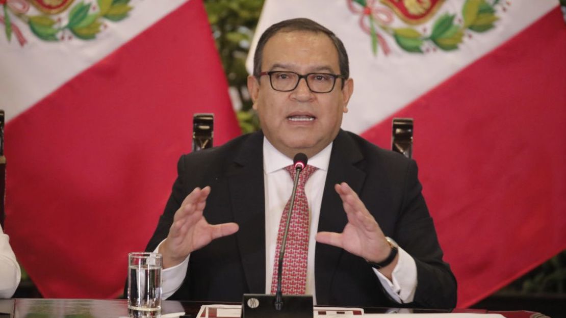 Alberto Otarola, ex primer ministro de Perú, habla durante una conferencia de prensa en el Palacio de Gobierno de Lima, Perú, el viernes 9 de junio de 2023.