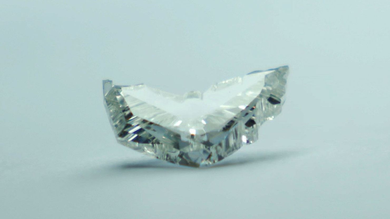 CNNE 1618021 - diamantes-laboratorio-empresa