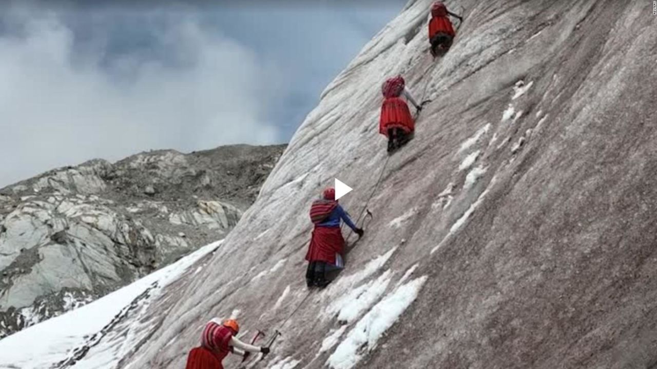 CNNE 1635462 - asi entrenan las cholitas en bolivia para conquistar el everest