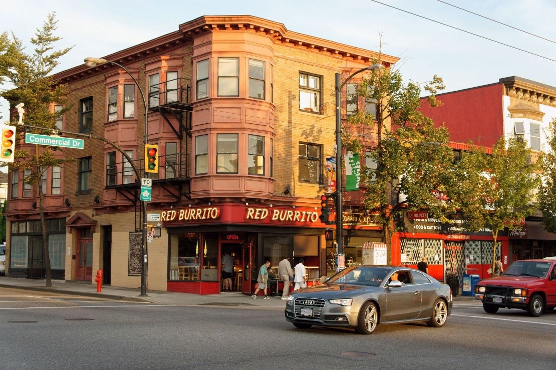 Commercial Drive en Vancouver, Canadá, ocupa el quinto lugar en la lista de calles más interesantes de Time Out. Imágenes JAM/Alamy