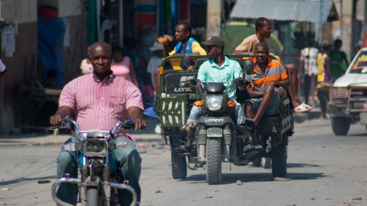 CNNE 1638642 - florida teme una oleada masiva de migrantes haitianos