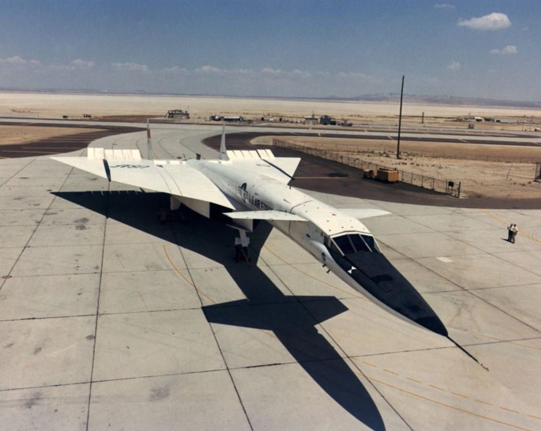 Avión supersónico experimental, el XB-70 surcó los cielos cinco años antes que el Concorde. Crédito: NASA/Divds