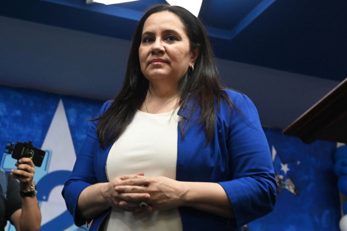 Ana García, esposa del expresidente de Honduras Juan Orlando Hernández, fotografiada en Tegucigalpa el 13 de marzo de 2024. Crédito: ORLANDO SIERRA/AFP vía Getty Images