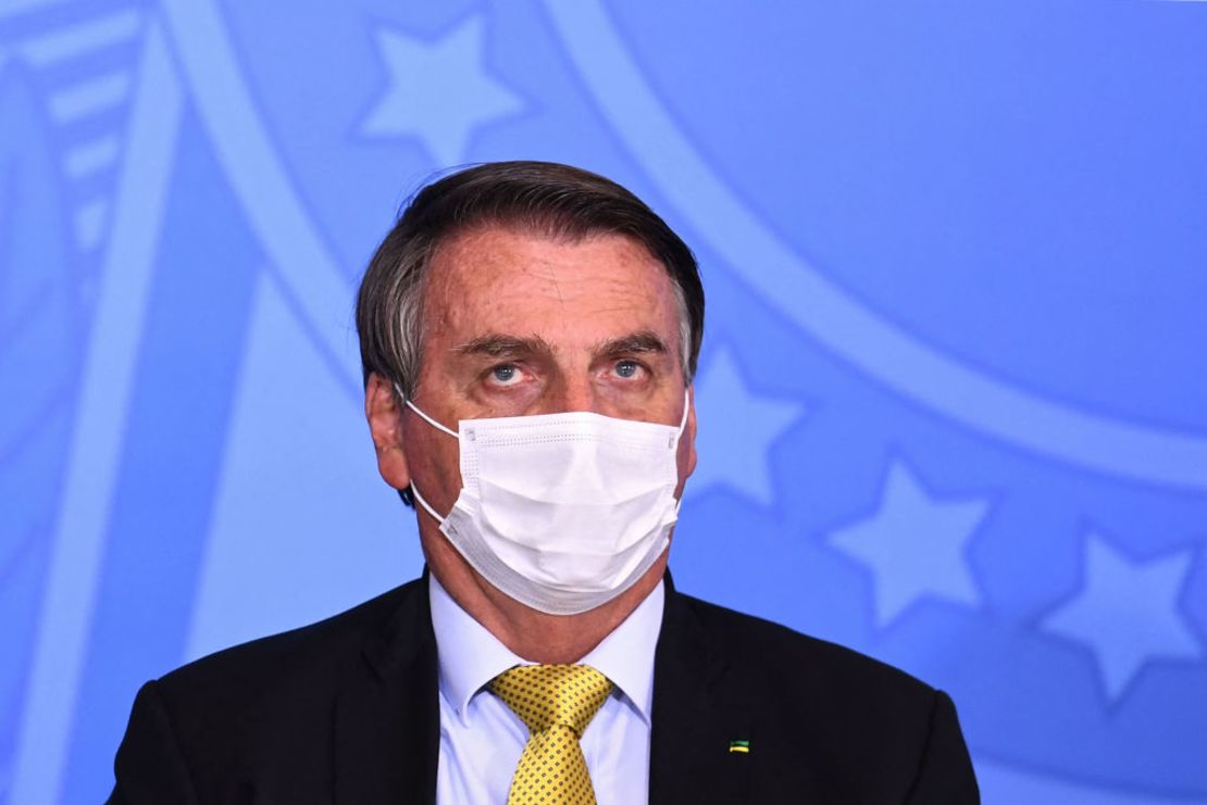 Jair Bolsonaro asiste a la ceremonia de lanzamiento de un nuevo registro de pescadores profesionales, en el Palacio Planalto de Brasilia, el 29 de junio de 2021. Crédito: EVARISTO SA/AFP vía Getty Images