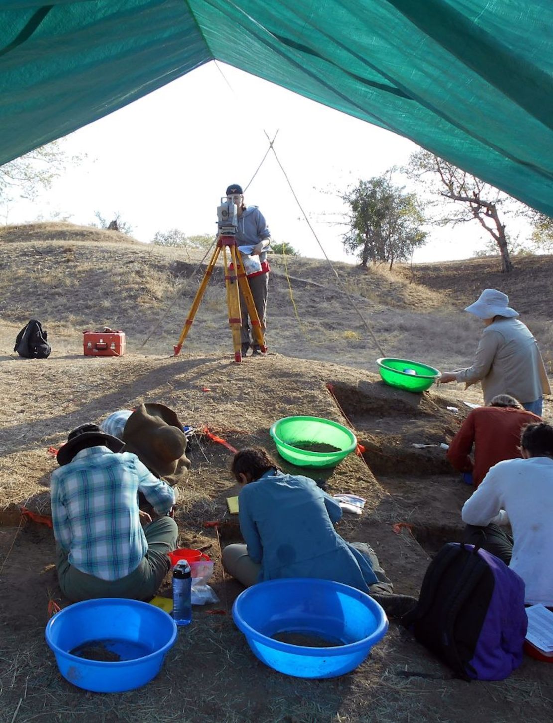 El equipo de excavación pudo construir una imagen detallada de lo que sucedió en el sitio en Etiopía hace unos 74,000 años.