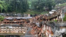 CNNE 1652215 - asi quedo el cementerio de petropolis tras las inundaciones en brasil