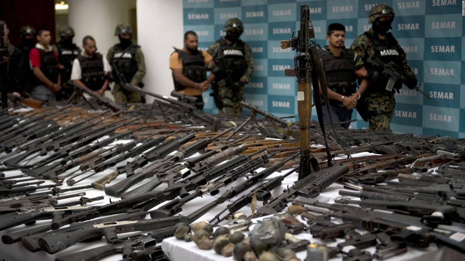 Corte de Estados Unidos acepta demanda de México contra distribuidores de  armas