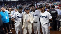 CNNE 1653988 - el primer lanzamiento de neymar en el dia inaugural de la mlb