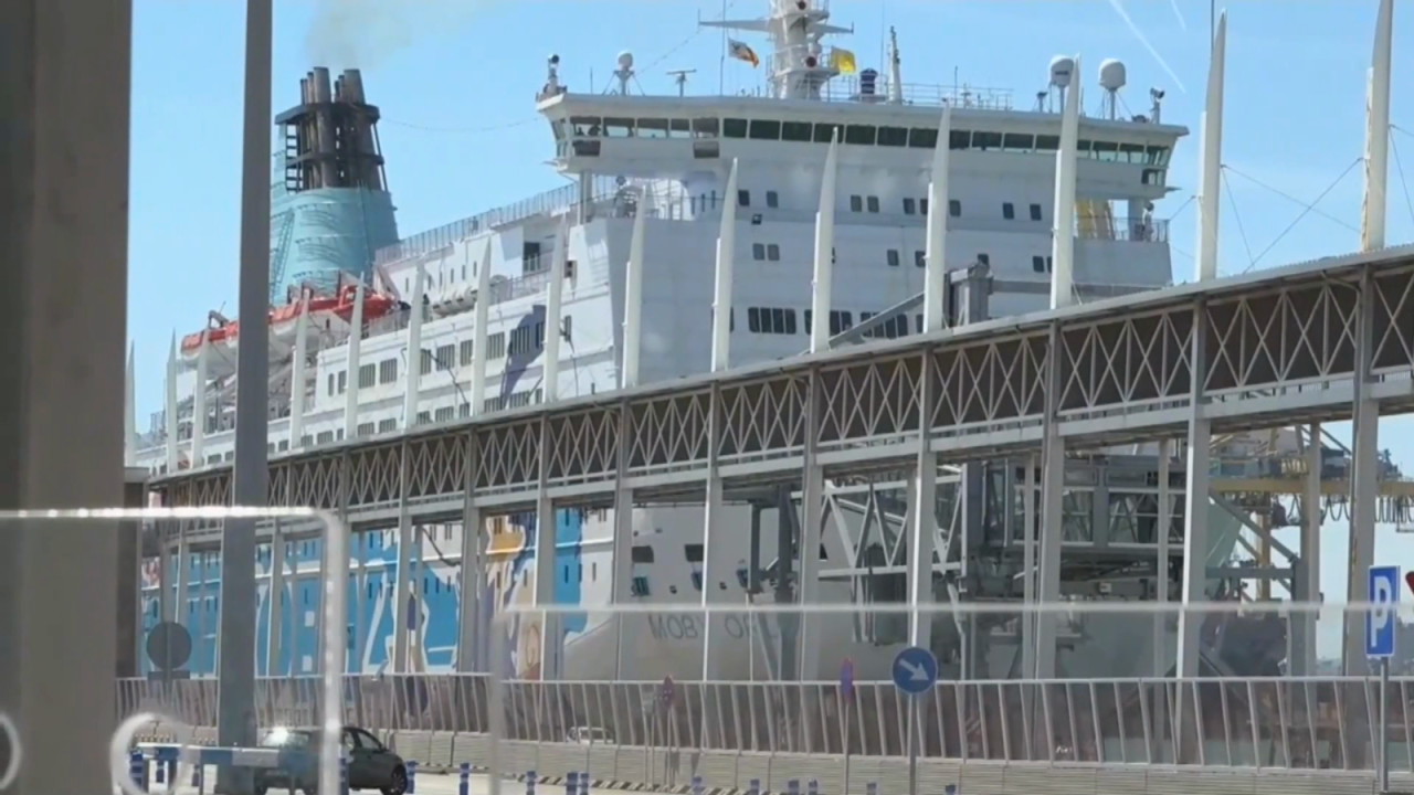 CNNE 1658414 - el crucero msc armonia sigue su ruta tras acuerdo con autoridades espanolas