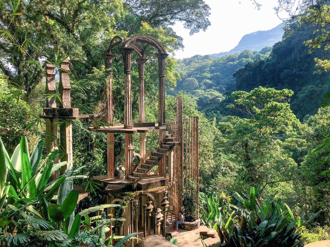 Las Pozas es un jardín surrealista escondido en la selva de la ciudad de Xilitla. Crédito: fitopardo/Moment RF/Getty Images