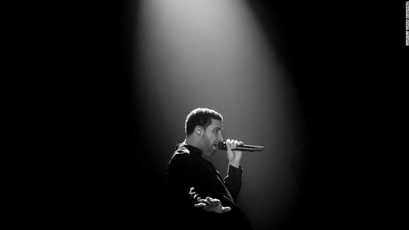 Drake | McDonnell fotografió al cantante Drake en su ciudad natal de Liverpool en 2012.