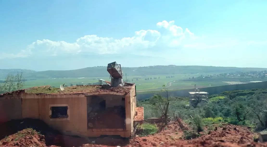 Vista de la demarcación de Metula (Israel) desde el lado libanés de la línea de demarcación.Charbel Mallo/CNN