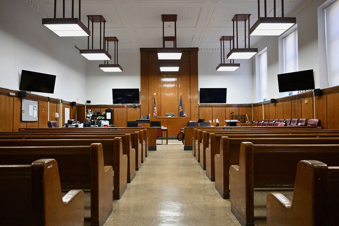 Una imagen general muestra la sala del juez Juan Manuel Merchan en el Tribunal Penal de Manhattan, en Nueva York, el 12 de marzo de 2024.