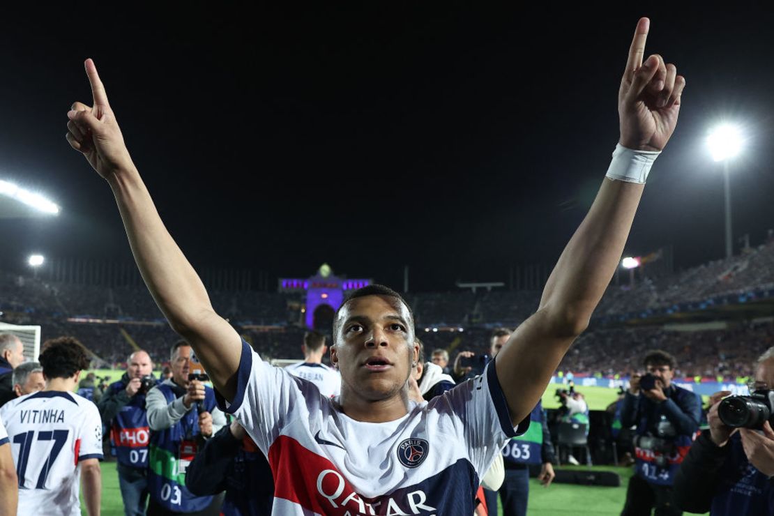 Kylian Mbappe celebra el penal convertido en los cuartos de final. Crédito: FRANCK FIFE/AFP via Getty Images