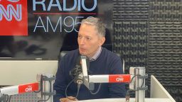 Fernando Gray, intendente de Esteban Echeverría, en los estudios de CNN Radio Argentina.