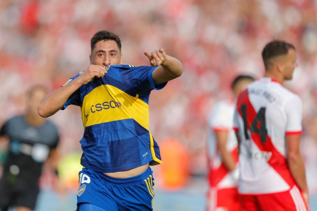 Miguel Angel Merentiel celebra uno de los goles que le dieron el triunfo a Boca. Crédito: DIEGO LIMA/AFP via Getty Images