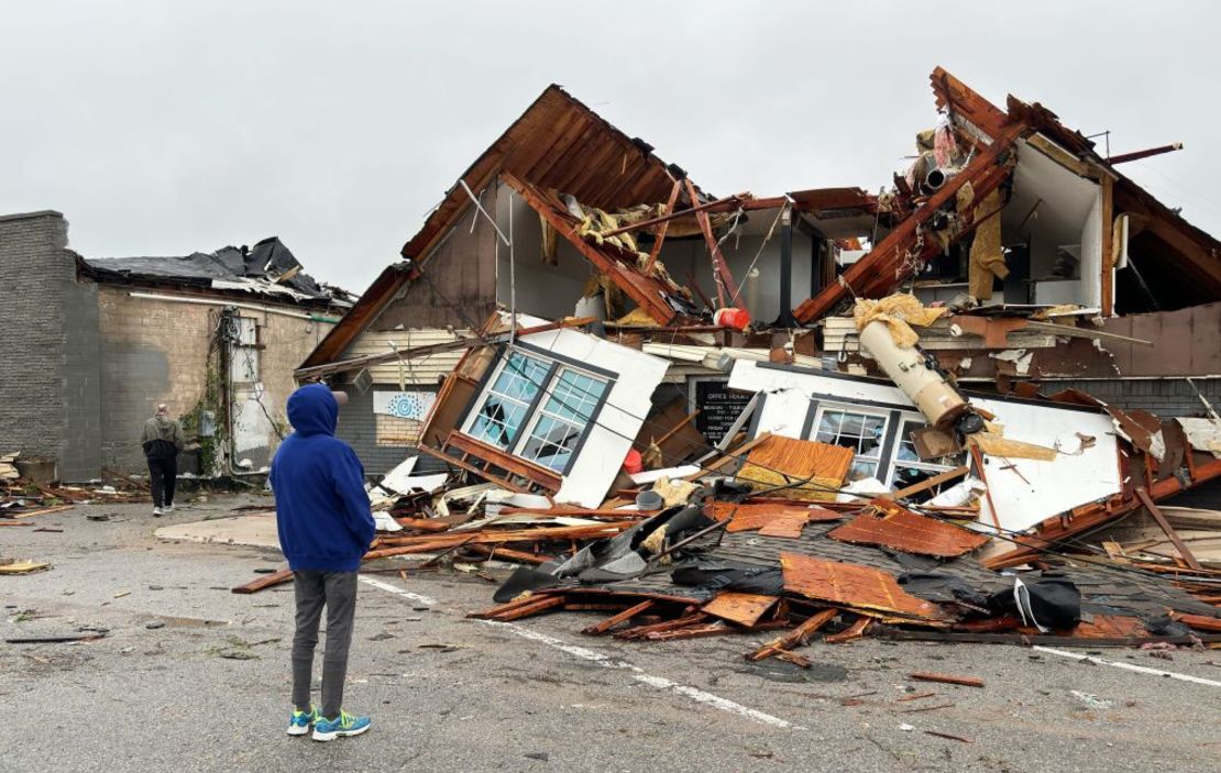 Daños causados por un tornado que arrasó Sulphur, Oklahoma, el 27 de abril de 2024. Crédito: Bryan Terry/The Oklahoman/USA Today Network