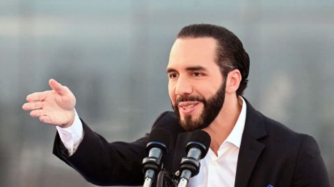 El presidente de El Salvador, Nayib Bukele, habla durante la inauguración de la sede de Google en San Salvador el 15 de abril de 2024. Crédito: MARVIN RECINOS/AFP vía Getty Images