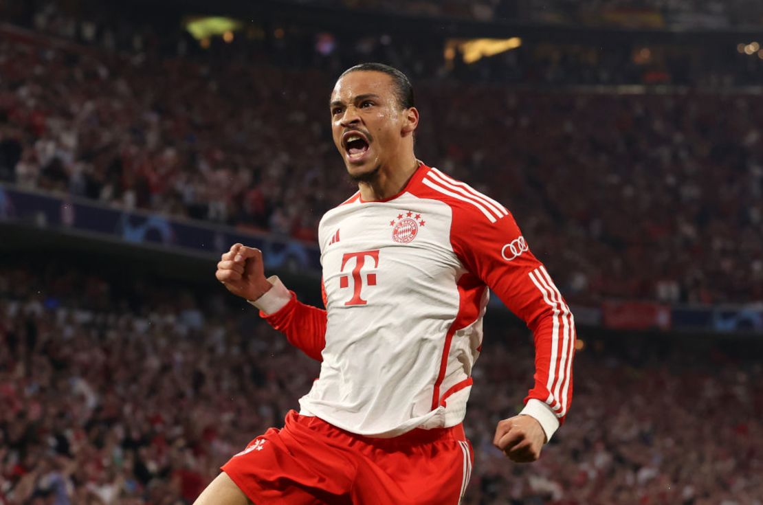 Leroy Sané celebra el gol del empate. Crédito: Alexander Hassenstein/Getty Images