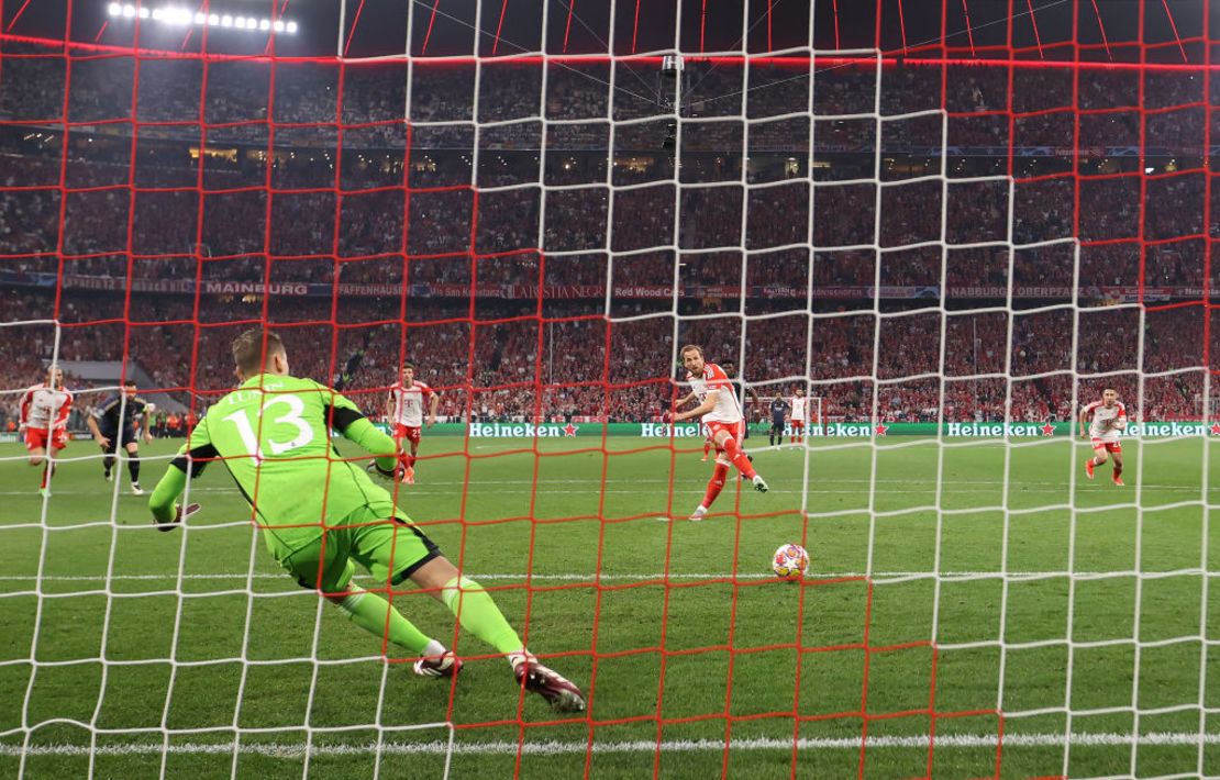 Harry Kane anotó gol de penal. Crédito: Alexander Hassenstein/Getty Images