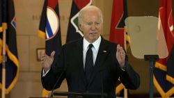 CNNE 1688278 - "no estan solos", le dice biden a la comunidad judia