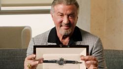 CNNE 1688335 - sylvester stallone subasta sus relojes de lujo