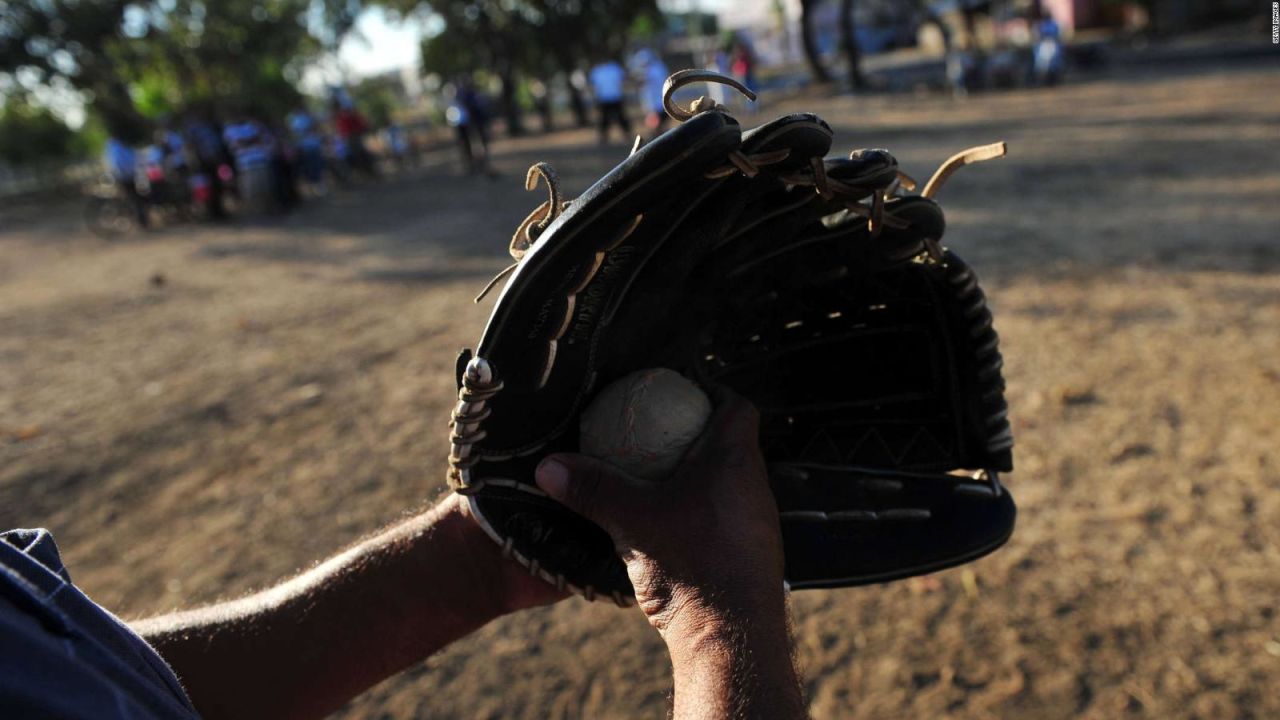 CNNE 1689111 - project beisbol- empoderando a los jovenes