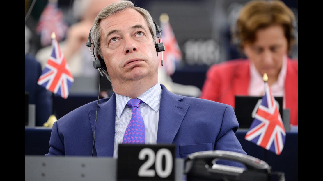 El populismo no es nada nuevo en Bruselas. El británico Nigel Farage utilizó su escaño en el Parlamento Europeo para promover el Brexit.