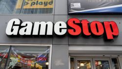 CNNE 1691149 - ¿por que se dispararon las acciones de gamestop y amc?