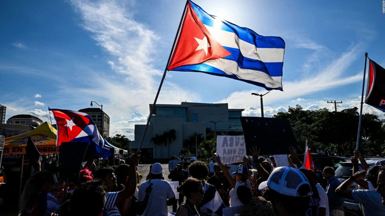 CNNE 1692168 - retiran a cuba de lista de paises que no cooperan contra el terrorismo