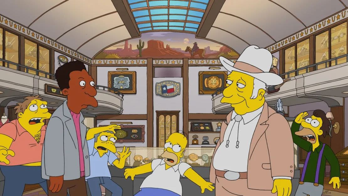 Carl Carlson, el viejo amigo de copas de Homero y compañero de trabajo en la central nuclear, aprende sobre sus antepasados vaqueros negros en el episodio de la temporada 34 "Carl Carlson Rides Again", escrito por Loni Steele Sosthand.