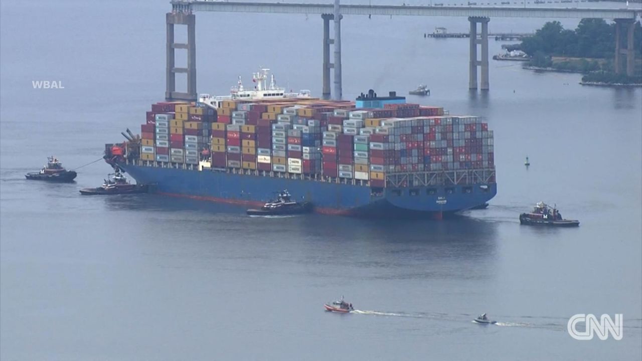 CNNE 1694387 - timelapse captura el movimiento del barco dali