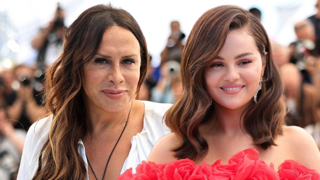 CNNE 1694976 - karla sofia gascon y selena gomez comparten cartel en cannes