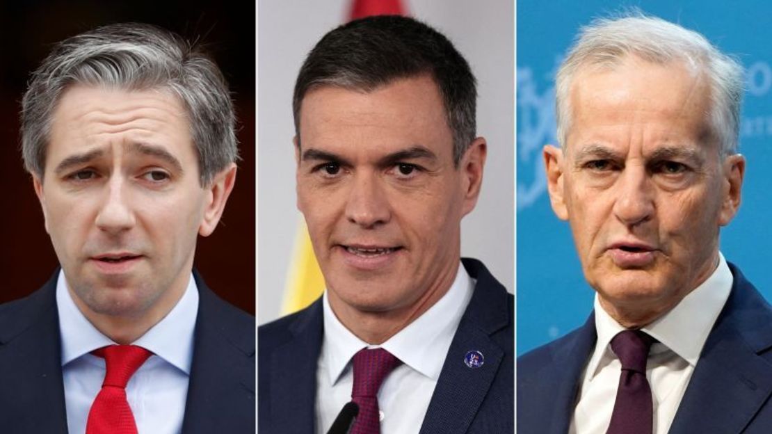 (De izquierda a derecha) Simon Harris, primer ministro de Irlanda; Pedro Sánchez, presidente del Gobierno de España; y Jonas Gahr Støre, primer ministro de Noruega.