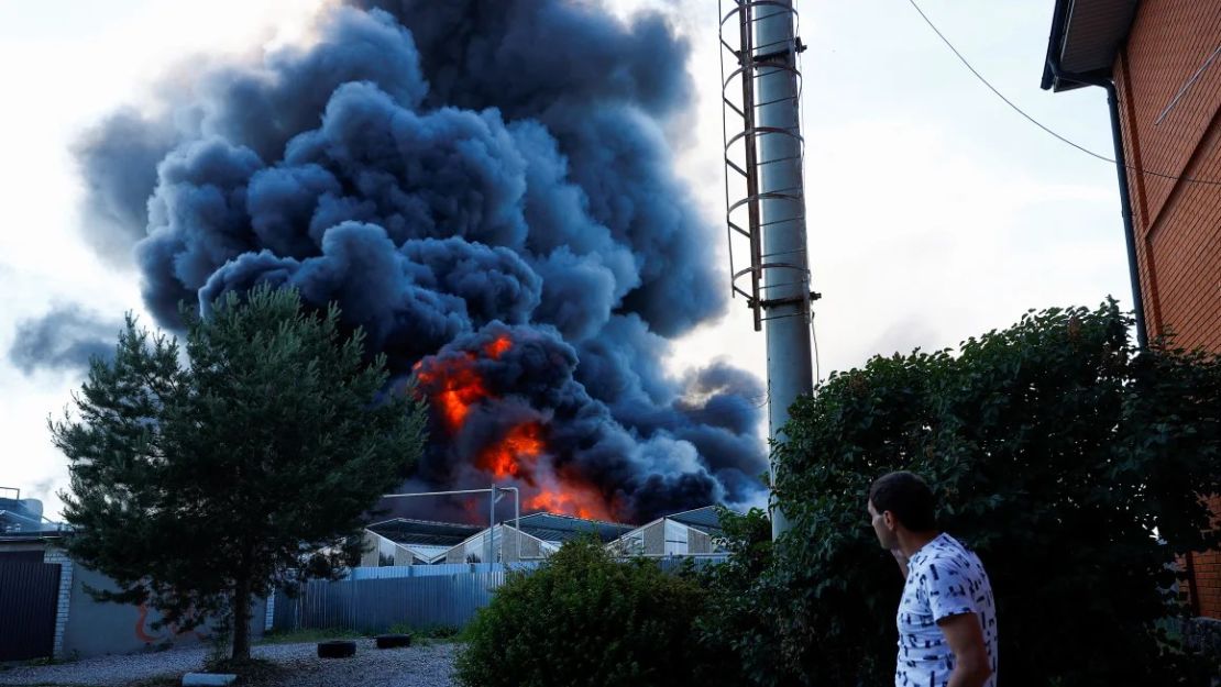 El mortal ataque se produjo en medio de un nuevo avance ruso en el norte de Ucrania.