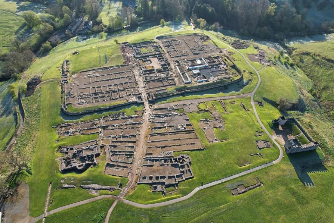 Las raras condiciones de Vindolanda permiten conservar materiales orgánicos como el cuero, los tejidos y la madera.