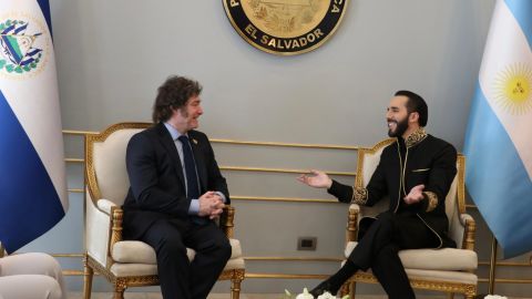 Javier Milei y Nayib Bukele cara a cara /