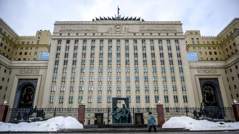 Con reestructuración en el ministerio de defensa, el 