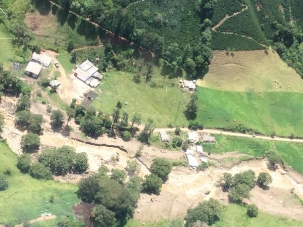 En la cuenta de Twitter de la Gobernación de Antioquia afirmaron que las autoridades de atenicón a desastres continúan trabajando en la zona. Foto: Twitter/@GobAntioquia