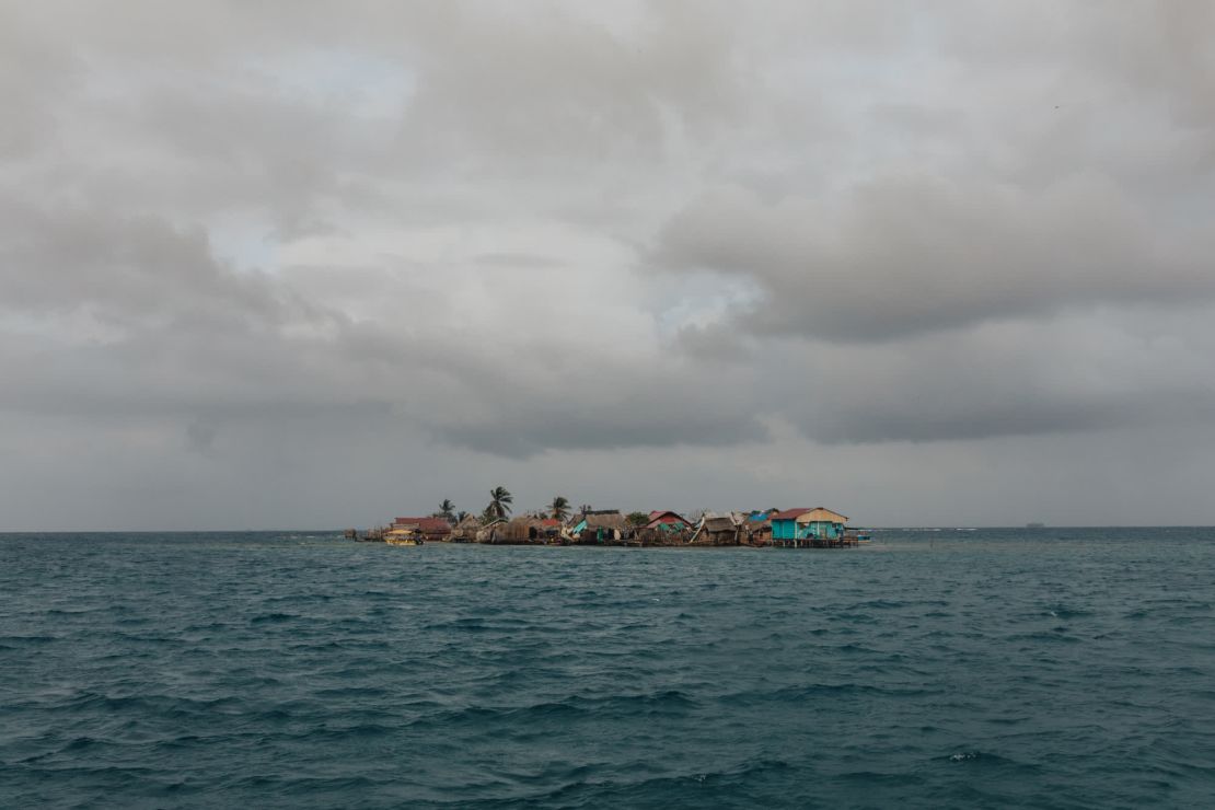 Gardi Coibita, una isla adyacente a Gardi Sugdub, es una de las docenas de islas que albergan al pueblo indígena Guna.