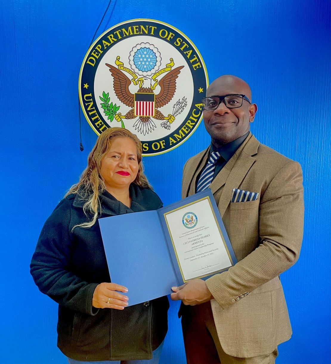 Ceci Flores recibe el reconocimiento líderes de paz y seguridad tras ser nominada junto con otras 70 mujeres.