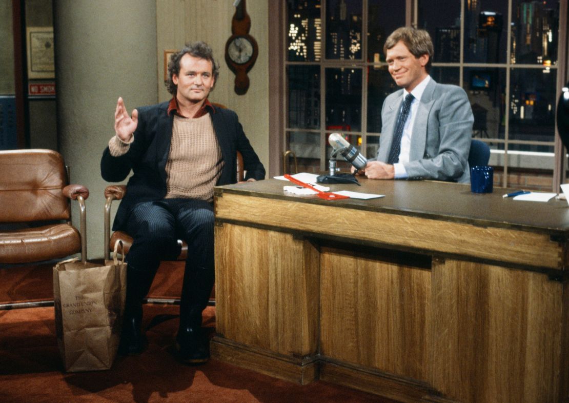 Bill Murray (izq) fue uno de los invitados favortos de Letterman (der). Aquí en el primer programa "Late Night" de NBC, en 1982.