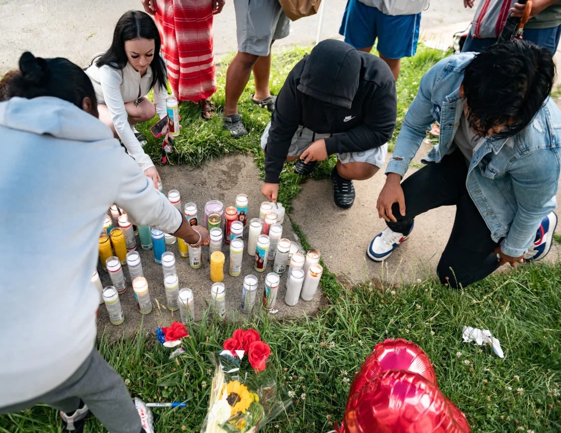 Se llevó a cabo una vigilia para Nyah Mway, de 13 años, en Utica, Nueva York, el sábado 29 de junio de 2024. Daniel DeLoach/Utica Observer-Dispatch/USA Today Network