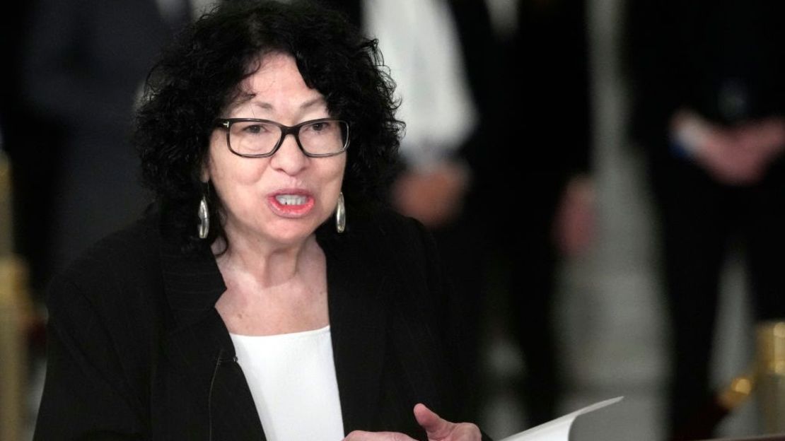 La jueza de la Corte Suprema de Justicia, Sonia Sotomayor, en una fotografía de archivo, el 18 de diciembre de 2023 en la ciudad de Washington